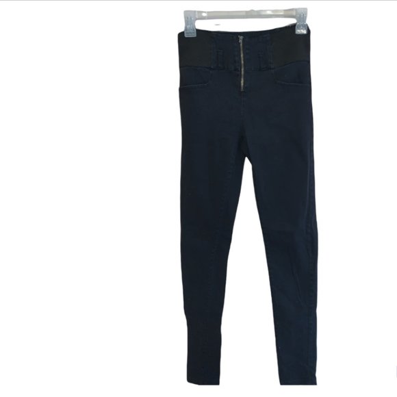 ✨BLACK HIGH WAISTED MOTO JEANS SIZE: US S - Picture 2 of 5